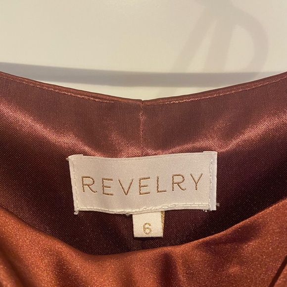 Revelry Skye Midi Satin Dress - Cinnamon Rose - Picture 4 of 6